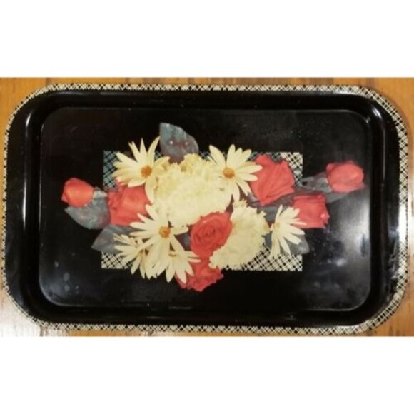 Vintage 1950's Mid-Century Rose & Daisy Floral Black Metal TV Serving Tray - Picture 1 of 3